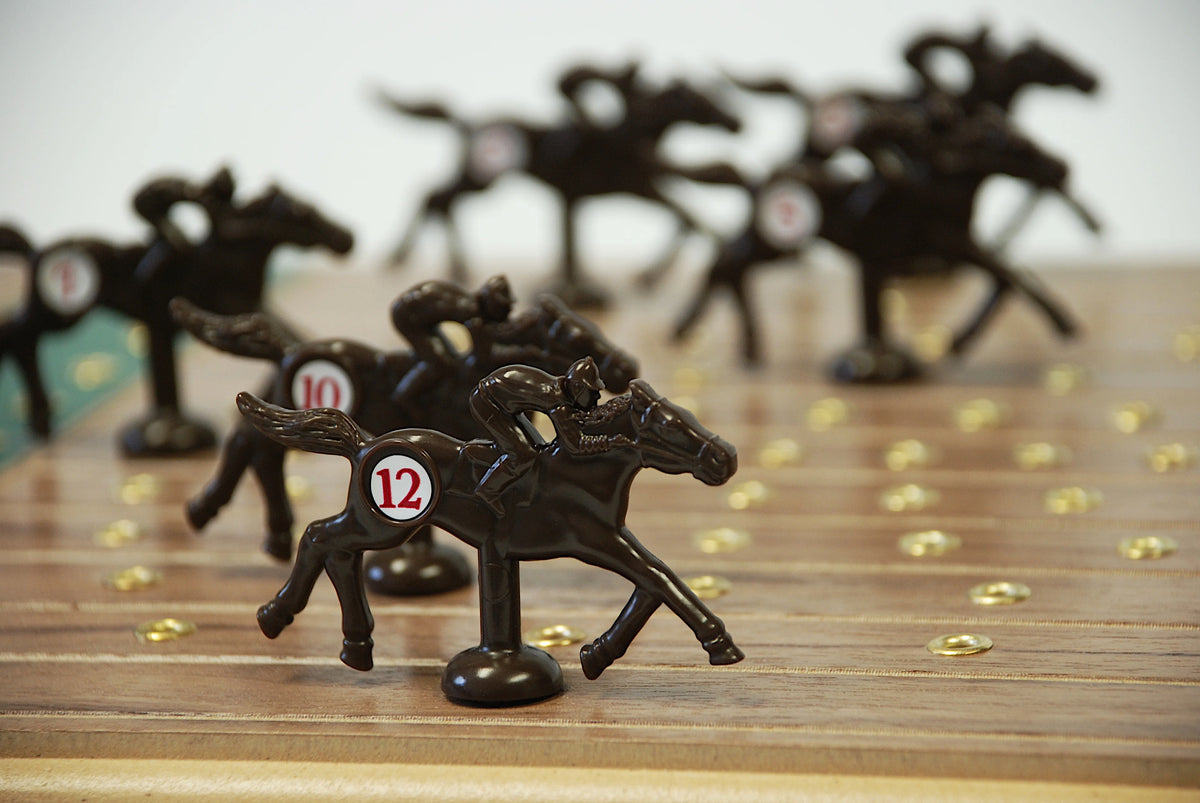 Walnut Horseracing Board Game F487