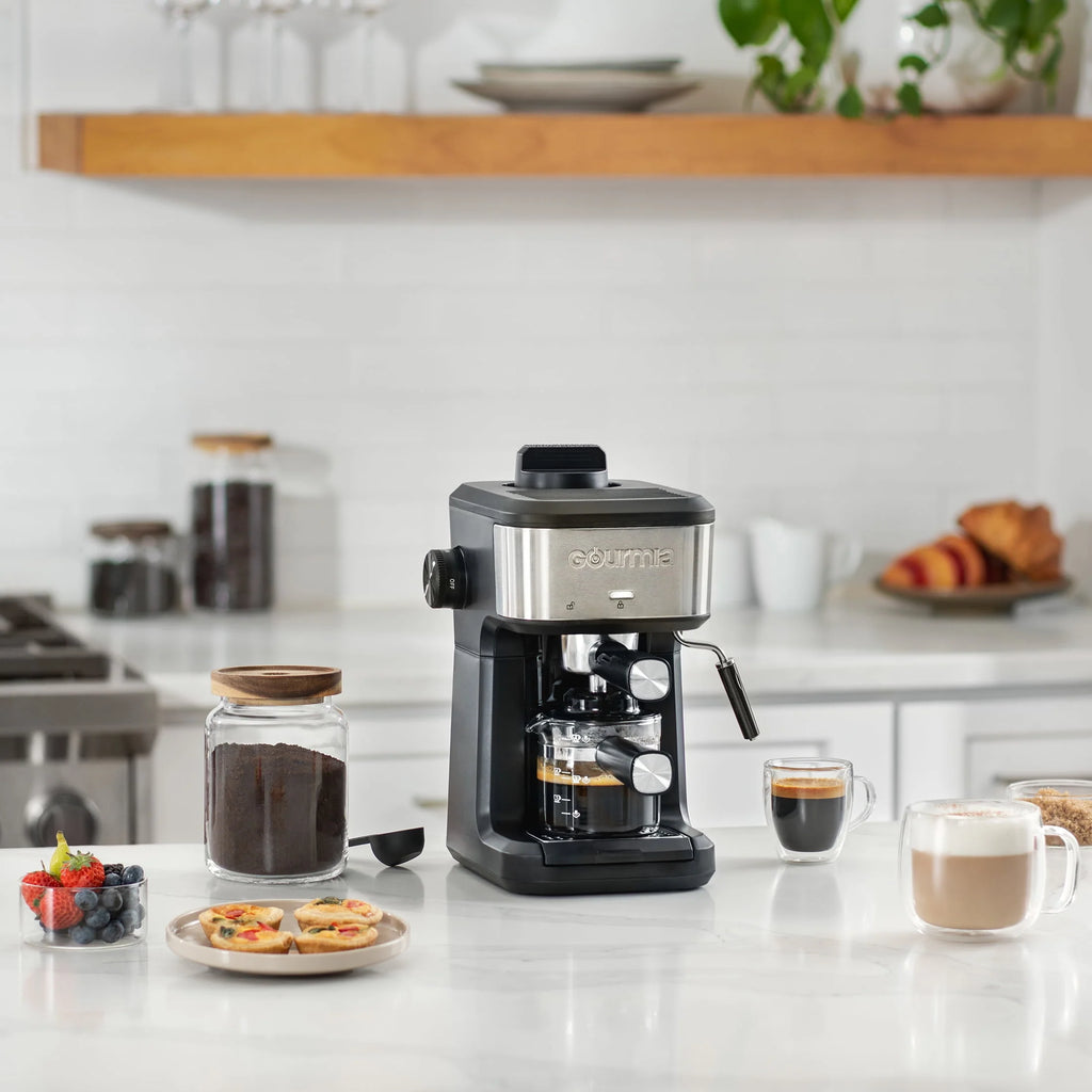 Steam Espresso, Cappuccino, and Latte Maker with Frothing Wand U616483