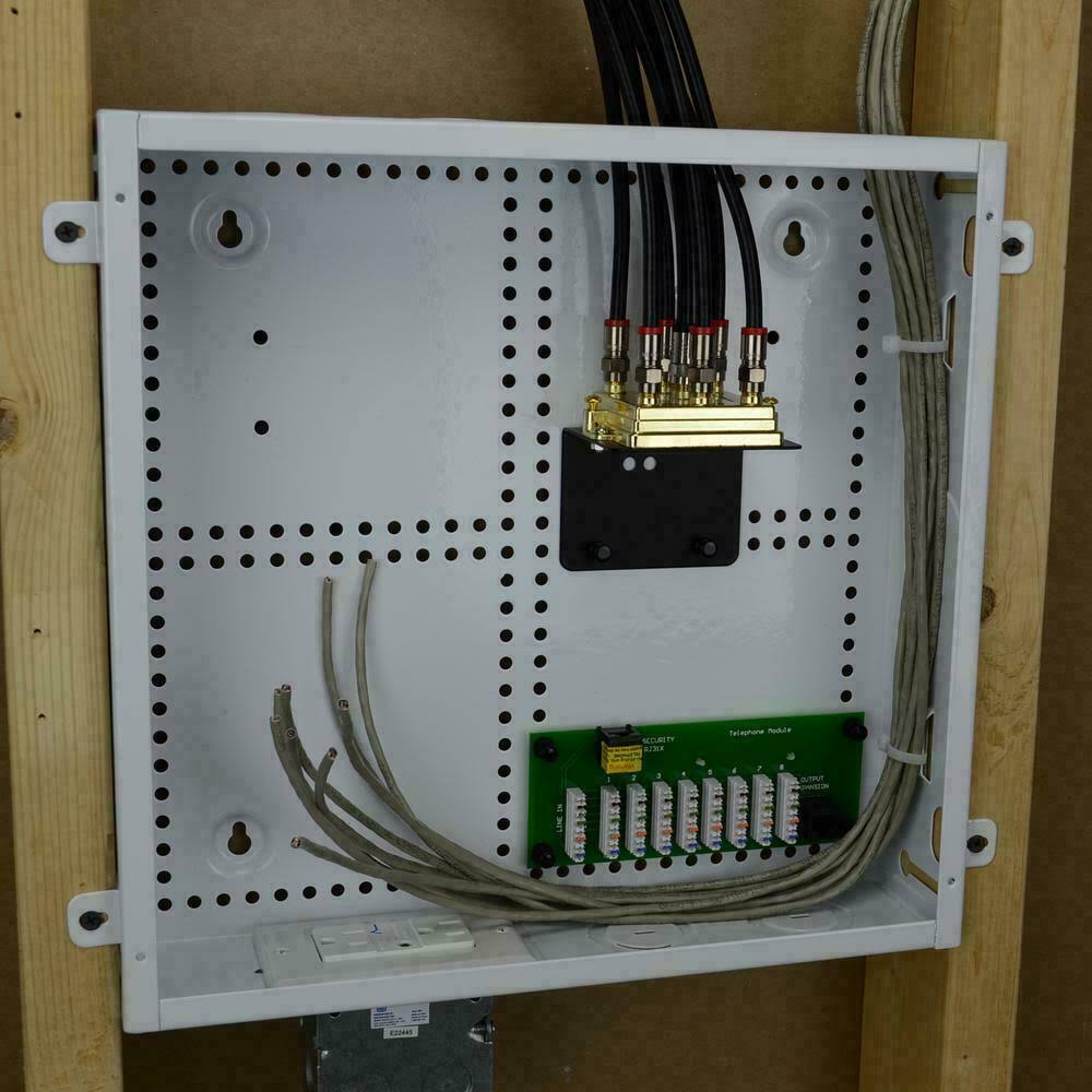 White Telecommunication Center Z856