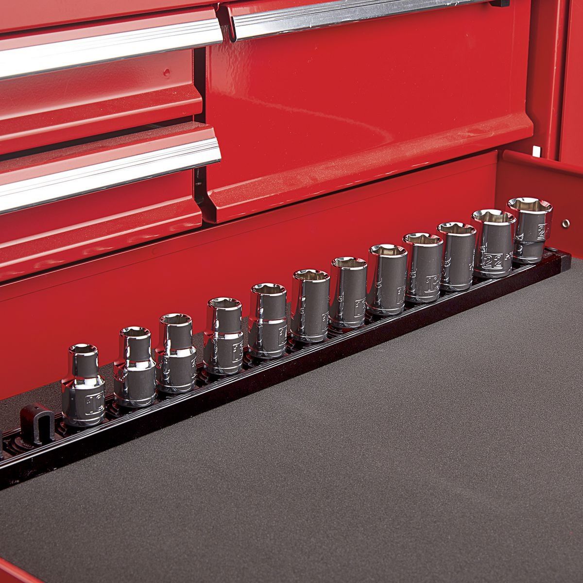 1/2 in. Magnetic Socket Rail with Twist Lock Q9521