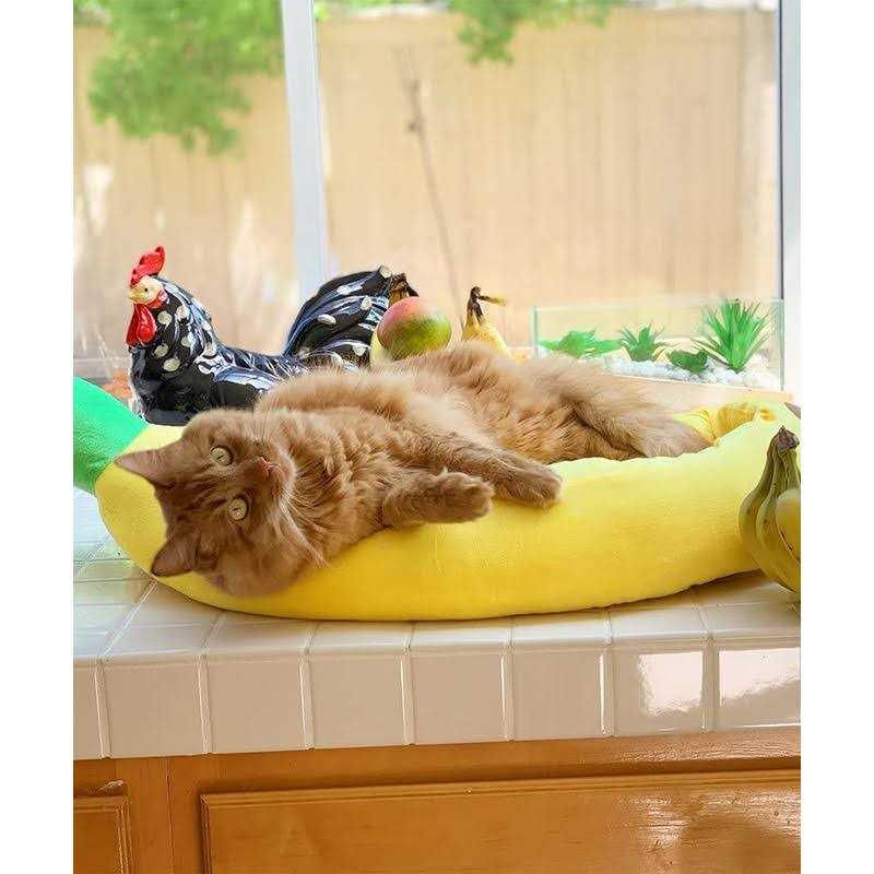 Banana Shape Washable Dog Bed with Removable Cushion F718095