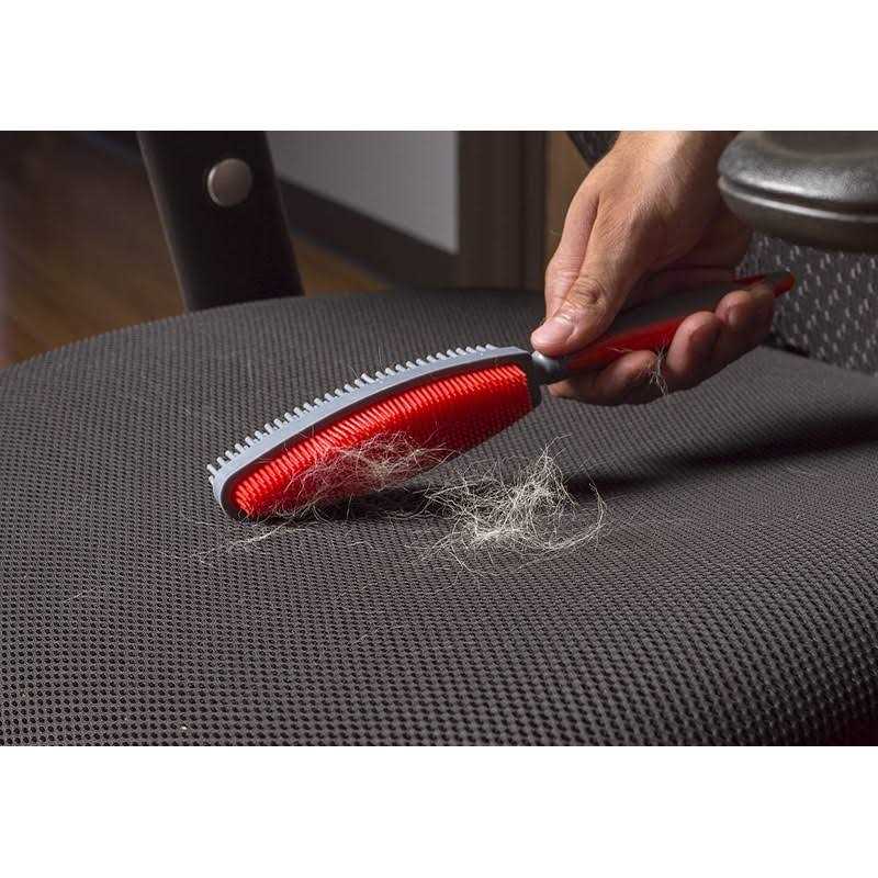 Lint Brush Y952020